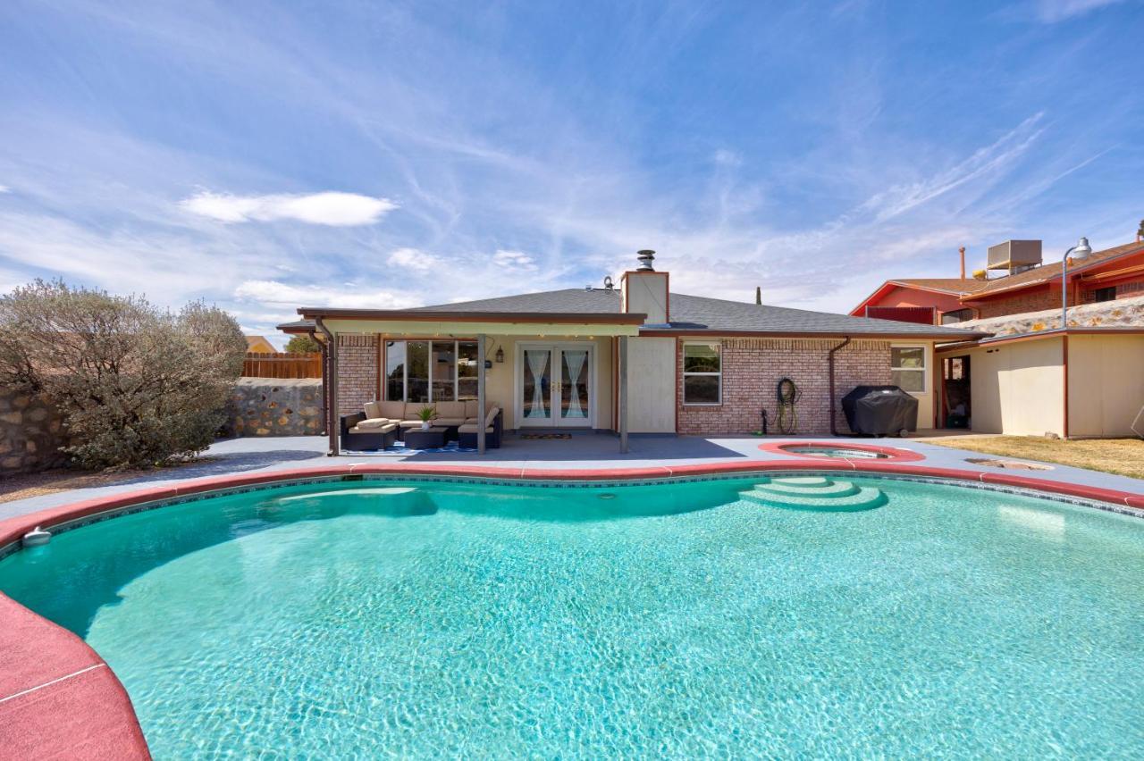 Home With Mountain View/Pool/Tub El Paso Exteriér fotografie